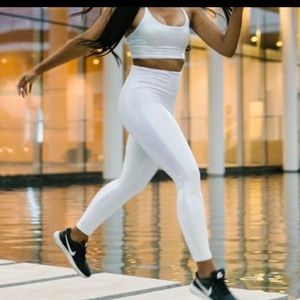 NWT Zyia Unicorn Luxe leggings